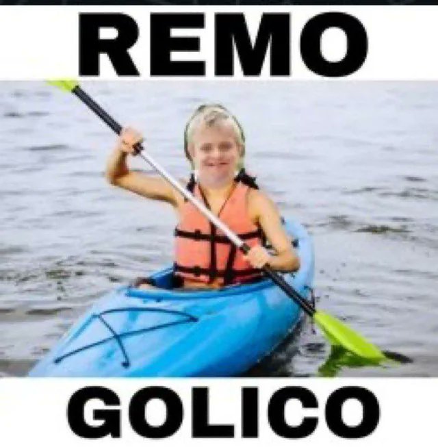 DIYOYA1's tweet photo. @SebasMar7inez @LHDA16 Ni un meme sabes hacer bien, por lo menos usá la IA si no te da el cerebro para editar bien. Simio estúpido. https://t.co/kdUO7jcKVD
