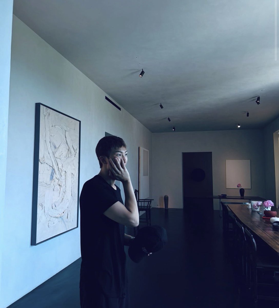 slipkiort's tweet photo. COMO vou ter um dia triste se o Namjoon apareceu no ig postando um carrossel de 16 fotos? sério ele é muito lindo 😭 https://t.co/48t6SkPO2Q
