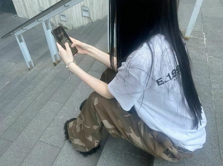 𝒮𝑜𝓇𝓇𝑜𝓌 tweet media