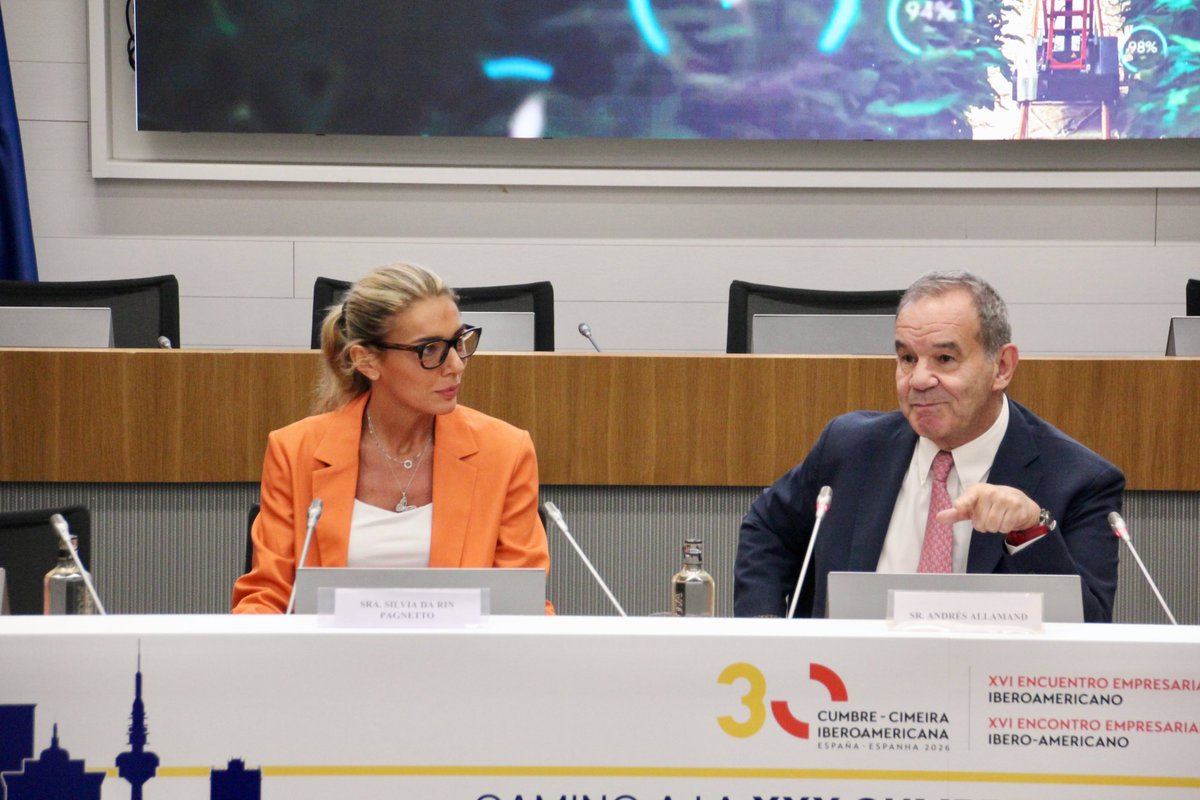 SilviaOECD's tweet photo. Gran honor acompañar hoy en Madrid la presentación del informe #LEO sobre las perspectivas económicas de América Latina, un aporte clave para reforzar la integración regional y el desarrollo sostenible entre Europa y nuestra región. https://t.co/dTclKT2940