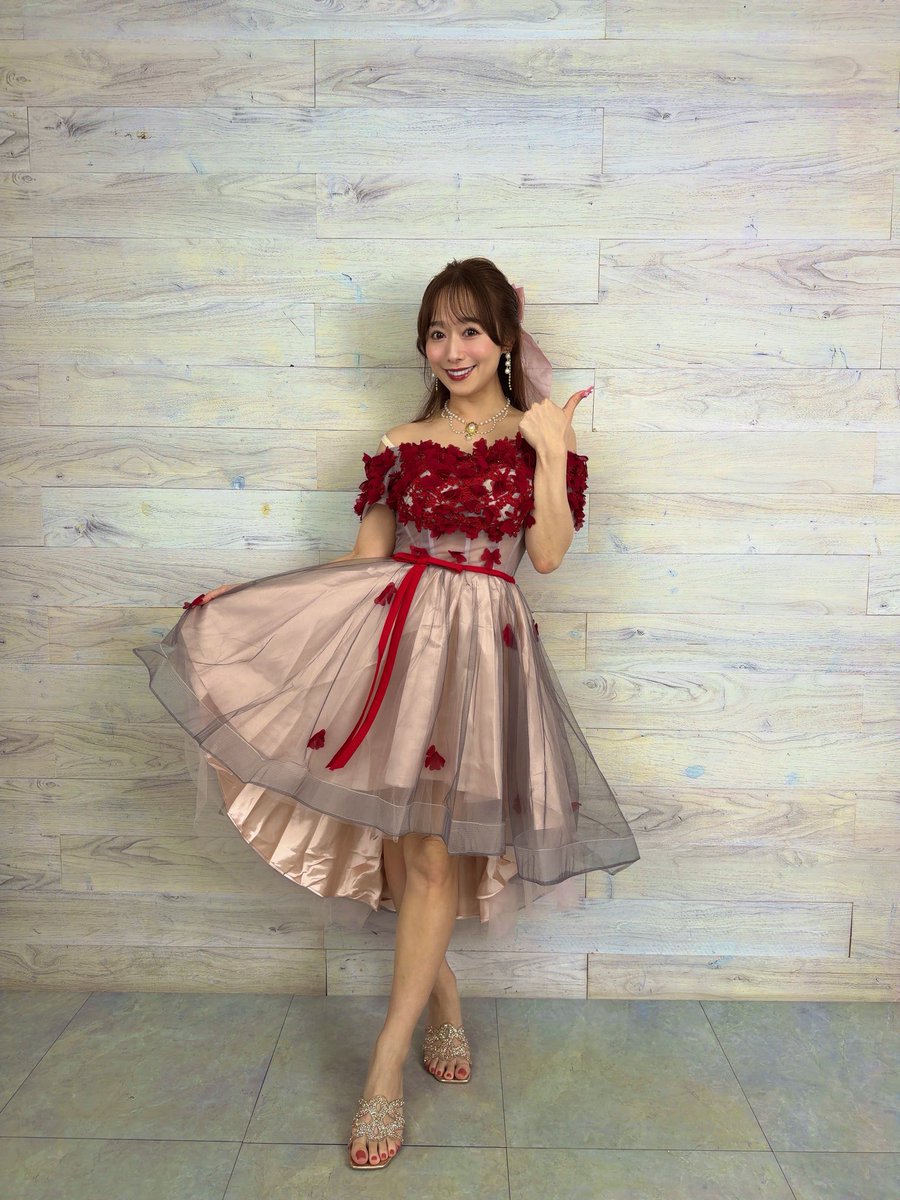 shiraishimarina's tweet photo. 船プレお越しくださったみなさま
ありがとうございました❣️

13周年月間の締めくくり🎉
とっても素敵なドレスで迎えられて感無量でした✨

14年目も沢山の素晴らしい景色を
まりりんクラブのみんなと見に行けることが
楽しみでなりません🩷

これからもよろしくね🥰💕 https://t.co/ctfh2w9vh6