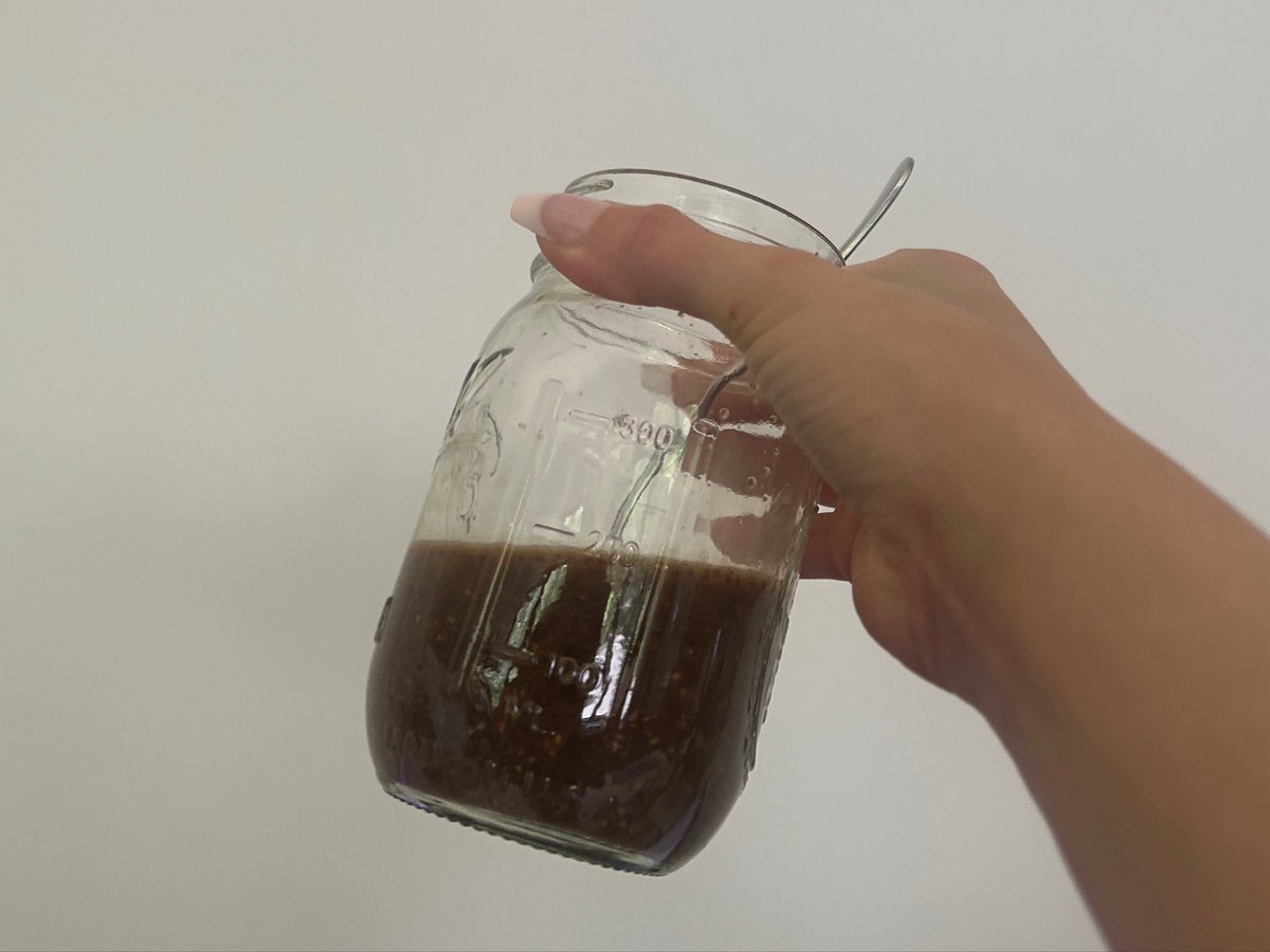 blem_ish's tweet photo. put mushroom coffee in my chia seed pudding this morning and it just looks like im eating pond water full of frog eggs https://t.co/GOlR43HThY