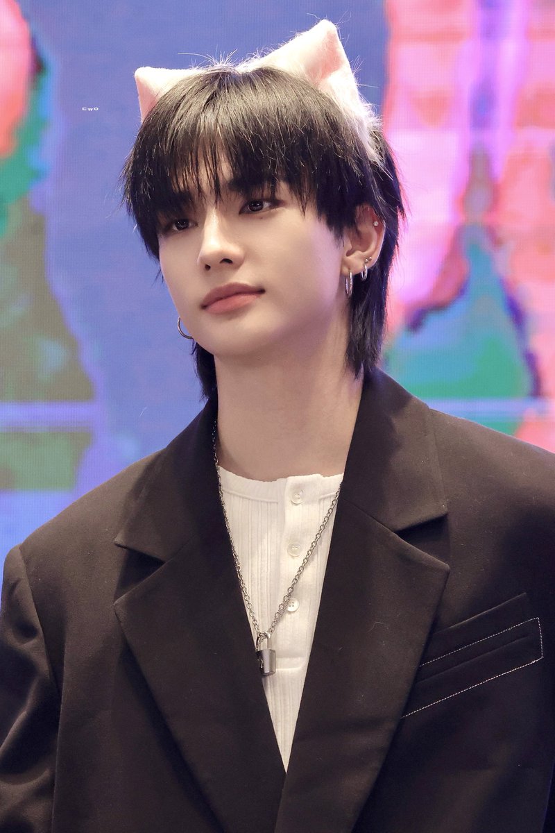 Andre_veposa's tweet photo. 239..días con hyunjin..🌟🥰..#hyunjin #straycitybuenosaires https://t.co/5pHMpH9qEX