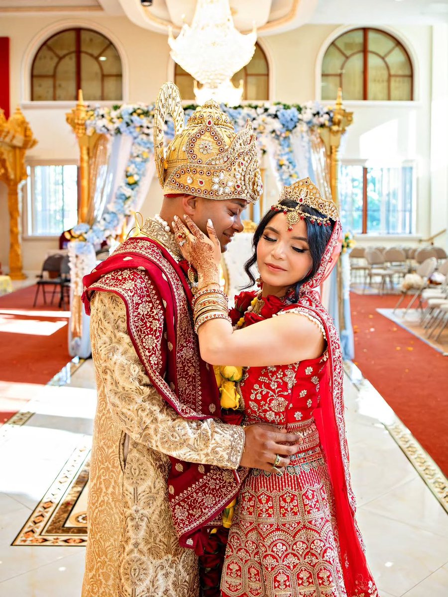 ChuddyPasha's tweet photo. Indian Man marries his Mexican fiancee in a hindu wedding
#IMLF #Interracial https://t.co/02eEYgaWMM