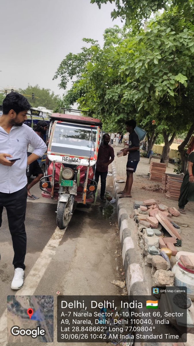 MCD_Delhi's tweet photo. To ensure cleaner, safer, and more accessible public spaces, the Deputy Commissioner of Narela zone, along with municipal officials, carried out a special Encroachment Removal and Deep Cleaning Drive at Ramleela Ground, Narela.

The drive reflects MCD's commitment to maintaining clean surroundings, and reclaiming public spaces, across the city.

@LokNiwasDelhi @gupta_rekha @CMODelhi @praveshwahi

#MCD #MCDCares #Delhi #CleanDelhi #GreenDelhi