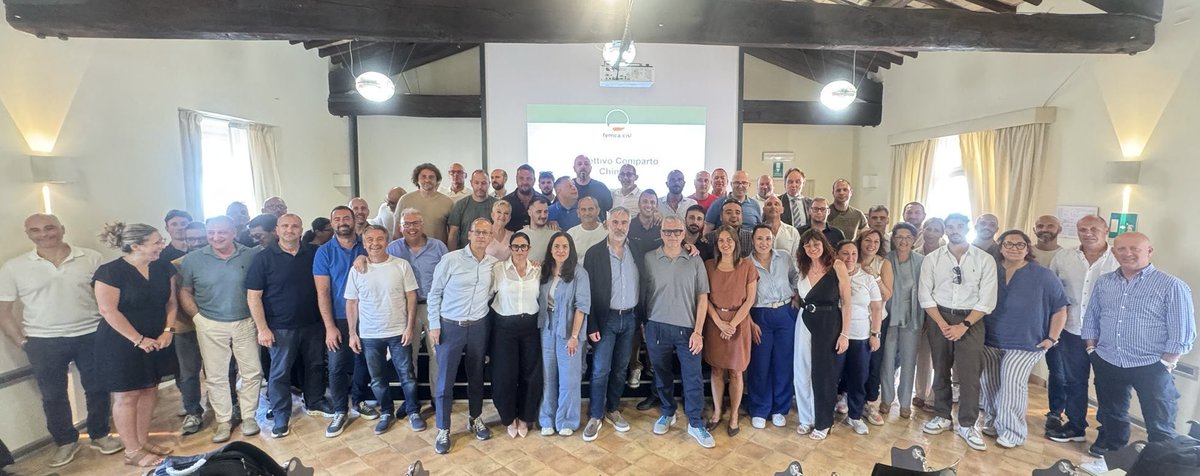 FemcaCISL's tweet photo. 🗳️Eletta la segreteria nazionale #Femca #Cisl del comparto #Chimico #Farmaceutico composta da #ElisaBandini #NazzarenoFresca e #DavideTilocca
⚛️🔬Il comparto comprende #Chimica #Farmaceutica, Fibre Chimiche, Detergenza, #Gpl, Gas Tecnici; #Coibentazione per impianti Petrolchimici, Raffinerie e Centrali Elettriche.
📣L’augurio della Segretaria Nazionale con delega al comparto #Chimico #CarlottaSchirripa: “Il direttivo di comparto dovrà essere un luogo di elaborazione di idee, di confronto, di lettura dei cambiamenti. Dovremo saper vedere eventuali crisi arrivare, evitando le emergenze. Saremo un luogo di costruzione e sintesi di politiche condivise, nel rispetto delle specificità delle varie realtà. Un luogo che saprà valorizzare le diversità entro una nuova linea strategica comune, che la federazione assumerà per affrontare le trasformazioni e i cambiamenti dell’industria chimica e farmaceutica”.
#essereFemca #essereCisl