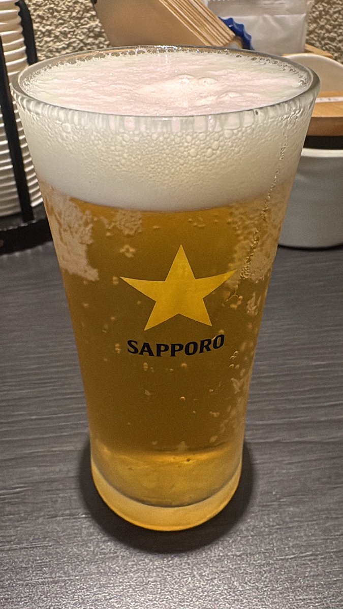 na2xv's tweet photo. 혼술도 나쁘지 않은데 같이 마시면 더 맛있겠지 ㅠㅠ https://t.co/QptEGOuwNm