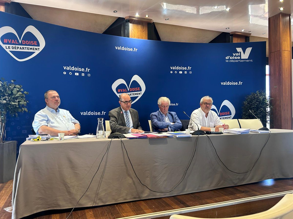 CPME95's tweet photo. [Retour sur l'Assemblée Générale du Comité d'Expansion Economique du Val d'Oise (CEEVO) - 29.06.2026] 📊

Hier soir, Corinne Le Moal, administratrice Les Entrepreneurs Val d'Oise – CPME 95, a représenté notre organisation à l'Assemblée Générale du CEEVO.

https://t.co/a4AFKWSYPp https://t.co/pjHcpOFhKI