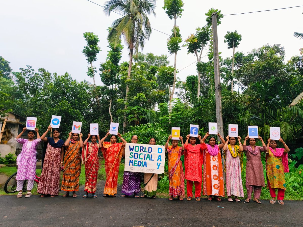 n24pgs_phed2023's tweet photo. Stop Diarrhoea awareness Campaign 2026 conducted at DAULATPUR village, BHURKUNDA Gram Panchayat of HABRA-II Block, North 24 Parganas District, West Bengal .
#StopDiarrhoea2026
@GowbPhe
@egiye_bangla
#HarGharJal
#MoJSDDWS
#JalJeevanMission
#WestBengal #JJM https://t.co/SHQZArTWW2