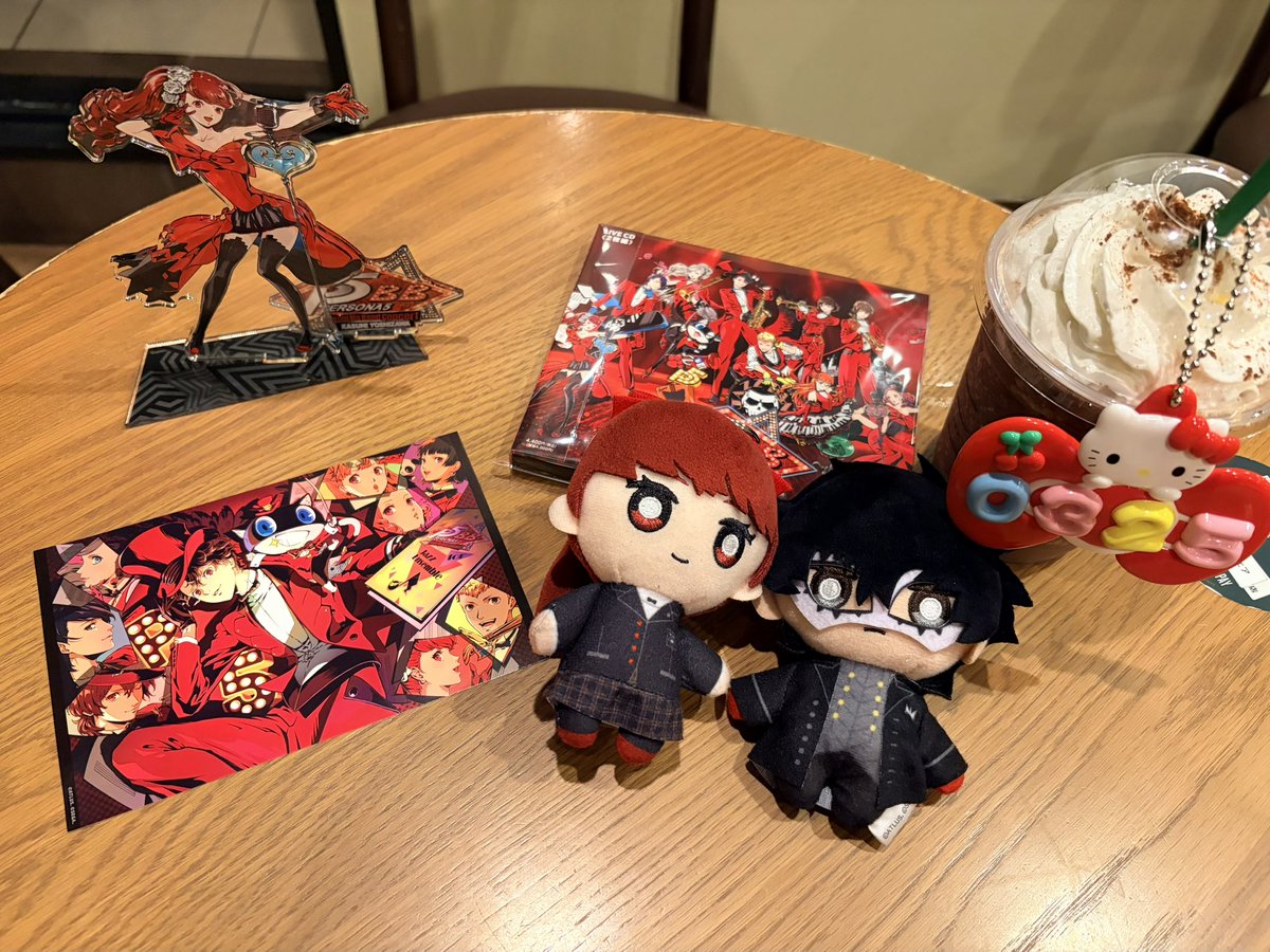 h____428's tweet photo. 前から3列目で、、、迫力素晴らしすぎた😭 ロイヤル推しの私にとって悲鳴が出るくらい嬉しいセトリだった、𝑻𝒉𝒂𝒏𝒌 𝒚𝒐𝒖__💖
帰り満月出ててペ3を感じた！写真撮ってくれた祐介推しのお姉様ありがとう
#P5BB #ペルコン https://t.co/lvyT3kczCM
