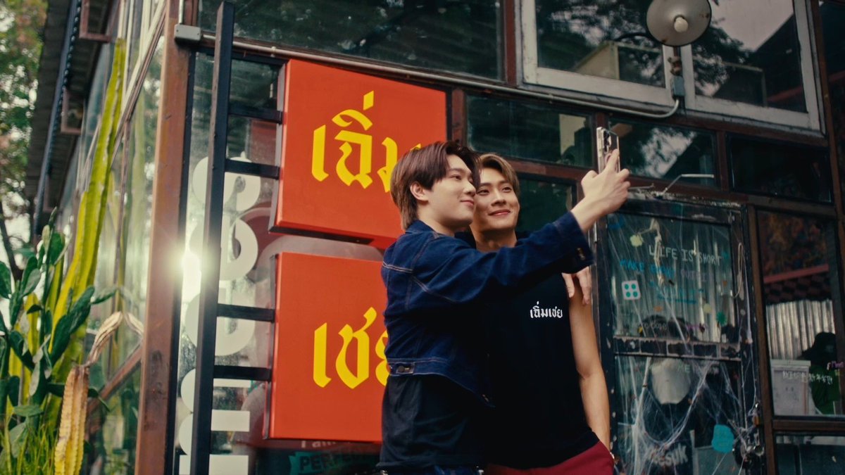 ThanaminV's tweet photo. อยากชม ตตย มากกกกกกก !!~ 
เต็มที่สุดๆ บอกเลยว่าซีนไฟไหม้ คือ ทั้งร้อนทั้งหลายเทค แต่ปล่อยเต็มทุกเทคจริงๆ !!~ 

ดีใจที่ได้ทำงานกับไอ้เด็ก >< 

CHERMCHEY KEEP GOING
#CHERMCHEYEP8 https://t.co/sAFQ3cHFdx