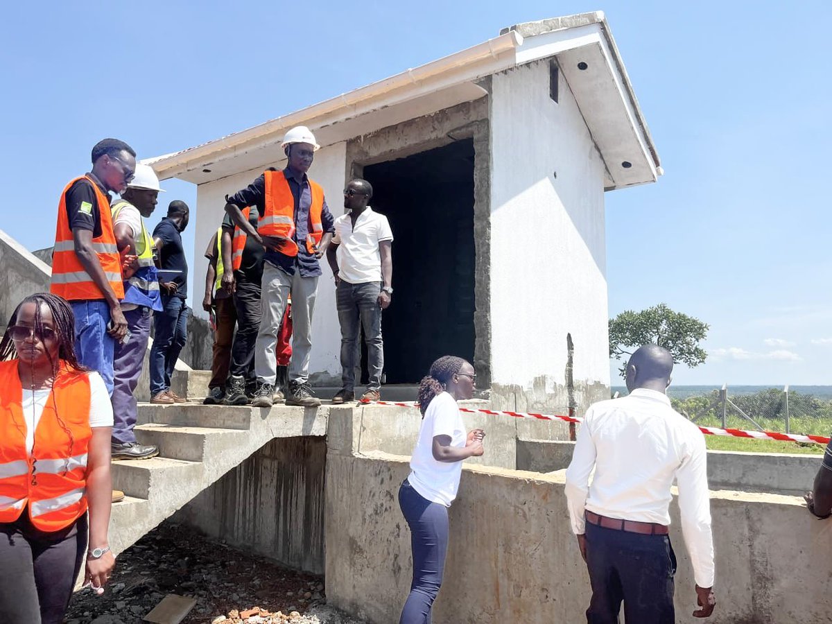 min_waterUg's tweet photo. #MWEworks: @min_waterUg through the Rural Water Supply Regional Center 1 conducted a site meeting for assessing the progress of implementation works of the Solar Powered Piped Water Supply and Sanitation System in Goboro Rural Growth Centre, Yumbe District. https://t.co/xXA7IoFsJB