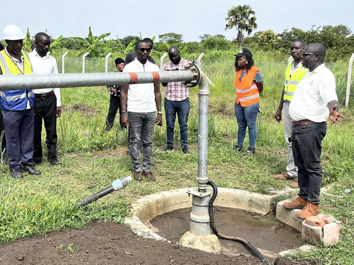 min_waterUg's tweet photo. #MWEworks: @min_waterUg through the Rural Water Supply Regional Center 1 conducted a site meeting for assessing the progress of implementation works of the Solar Powered Piped Water Supply and Sanitation System in Goboro Rural Growth Centre, Yumbe District. https://t.co/xXA7IoFsJB