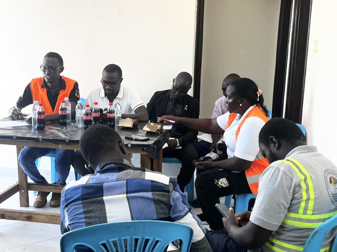 min_waterUg's tweet photo. #MWEworks: @min_waterUg through the Rural Water Supply Regional Center 1 conducted a site meeting for assessing the progress of implementation works of the Solar Powered Piped Water Supply and Sanitation System in Goboro Rural Growth Centre, Yumbe District. https://t.co/xXA7IoFsJB