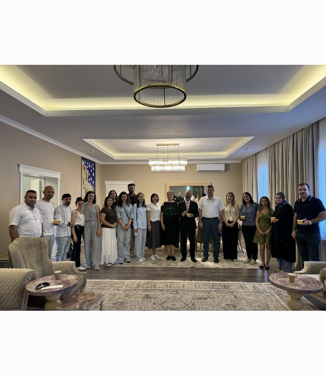 TC_TurkistanBK's tweet photo. Aşure günü vesilesiyle Başkonsolosluğumuzda vatandaşlarımızla bir araya gelerek aşure ikramında bulunduk. https://t.co/6jLO938p3w