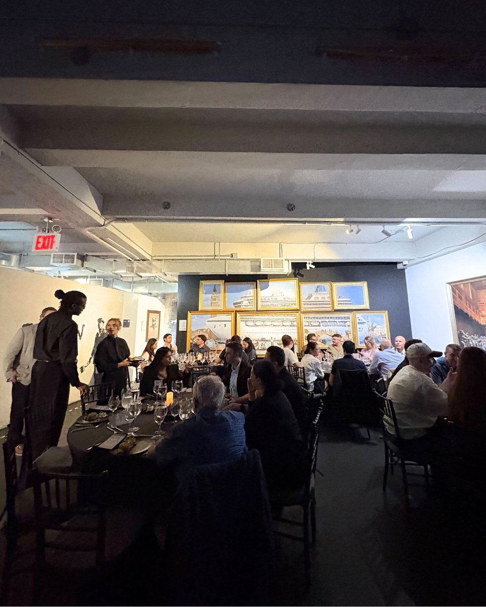 kustomer's tweet photo. Last week, we brought together a select group of enterprise commerce leaders for dinner inside the Banksy Museum.

The brands building right now aren't waiting for the old playbook to come back. They're building where competitors aren't looking. 

The conversation will continue! https://t.co/Uk4eePpatY