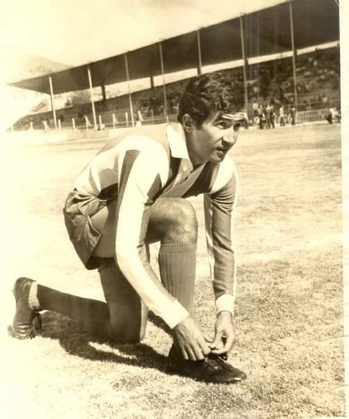 robertwhitelugo's tweet photo. @Mr_Picks10 Mi papá fue futbolista profesional en una época que yo ni había nacido. Desde que supe que 2026 sería el mundial soñé con llevarlo a un partido (él acaba de cumplir 77 años). Los precios nunca me lo permitieron. Hoy participo con toda la ilusión de cumplir este sueño juntos 🙌🏼 https://t.co/V3blzUVckB