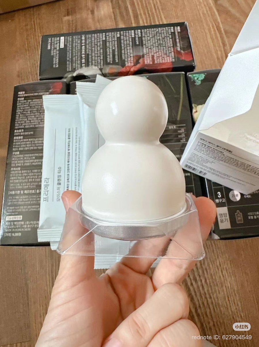jeffbstore's tweet photo. 〰️Preorder〰️
🧊🧡Sulwhasoo Ultimate S Massager 🧊🧡ที่นวดหน้า แบบแช่เย็นก่อนใช้ ช่วยยกกระชับผิว ลดบวม กระตุ้นการไหลเวียน ใช้คู่กับครีมบำรุงยิ่งฟิน~

✖️Price : 169฿✖️ 

📌จ่ายตอนของมา แต่ห้ามเทน้า
📍รับจำนวนจำกัด
(รอของ6-8week) #jeffbpre

⬇️สั่งจองได้ที่ฟอร์มใน reply ใต้โพสนะคะ⬇️ https://t.co/3xvk2AdH9o