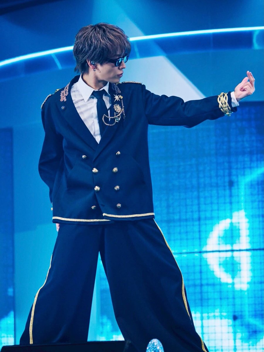 I_sakaeeeeeee's tweet photo. 私事ではありますが、少々内臓が悪くて検査入院してましたが無事に退院してピンピンです！！！
あの、、、、、、、、、、最高すぎますってまじでありがと😽😽😽😽😽😽😽😽😽😽😽😽😽😽😽😽😽😽😽😽😽
ドームまでは元気に生きたいです！！！！！
徹くんありがとうだいすきよよよよよ！！！ https://t.co/w5Edz6F9La