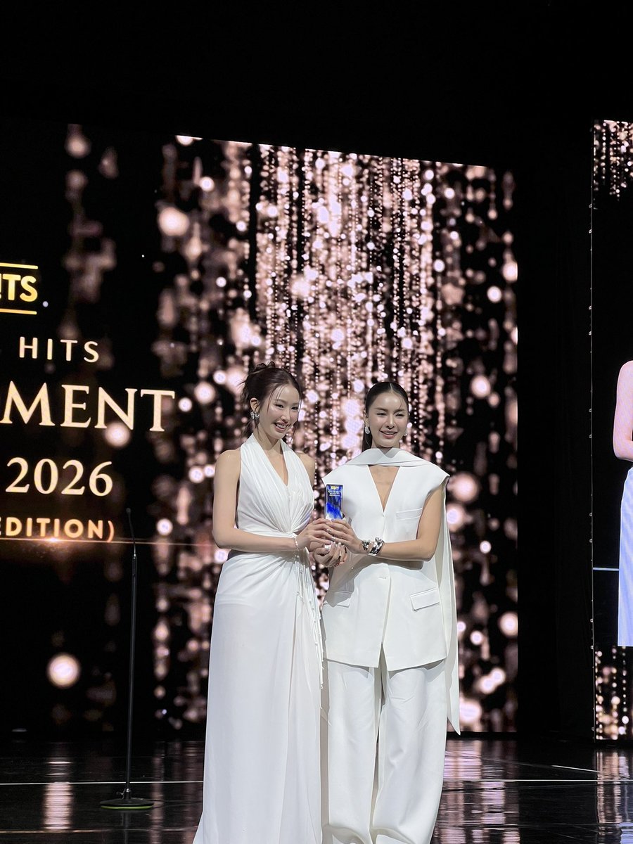 heartcodeseries's tweet photo. วันนี้ที่ลอยคอ เอ้ย รอคอย 😭🫶🏻✨🙏🏻

TPJS AT TVHLM AWARDS 
#TVHLMA2026xTPJS https://t.co/EMD6ZLyxnc