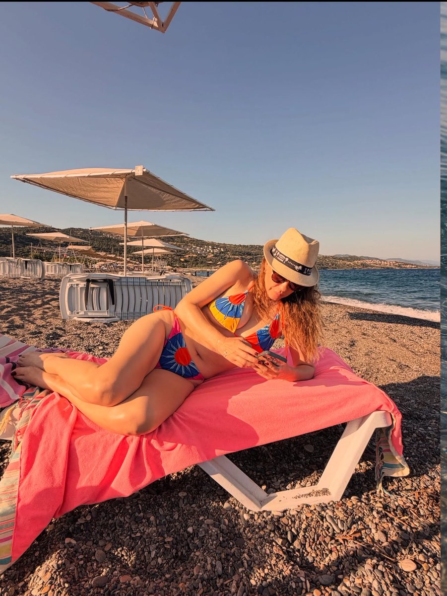 sevinc_alsy's tweet photo. Yaz Evo’su en sevdiğim en sevdiğim💕🌞👙🍀 https://t.co/56oJ6l5S3Z
