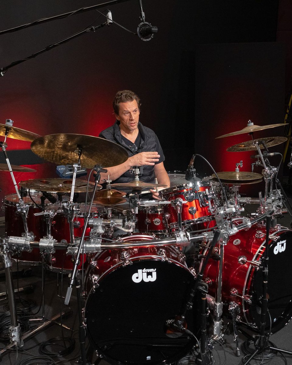 DrumChannel's tweet photo. What is the system behind @ThomasLangdrum's consistency, control, and development as an artist at the highest level? 🤔🏆 

Check out Thomas Lang's Practice Rules on his "How and What to Practice" course on https://t.co/BoJMUJcCsX 💪
https://t.co/DqFGWqXy8I 

#drumchannel https://t.co/2ZDiUXqkvK