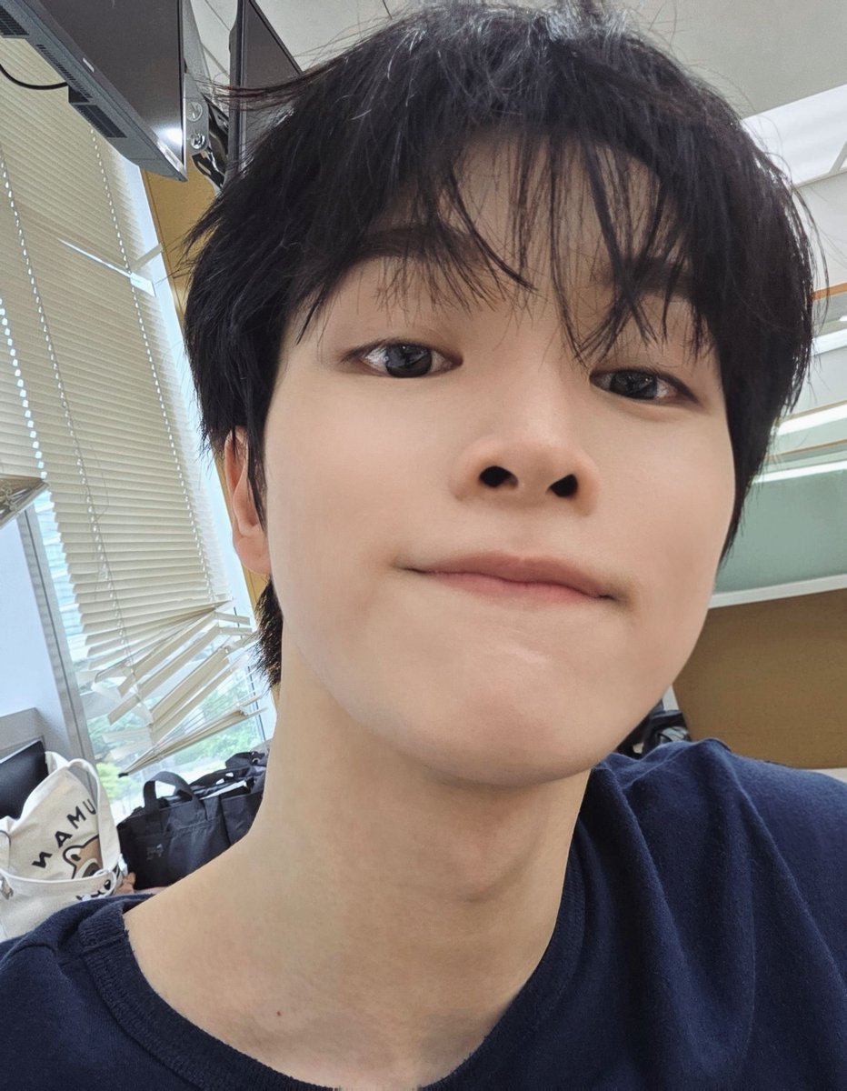 jsc_archive's tweet photo. 260630 #성찬 버블 https://t.co/jeRLldQuZh