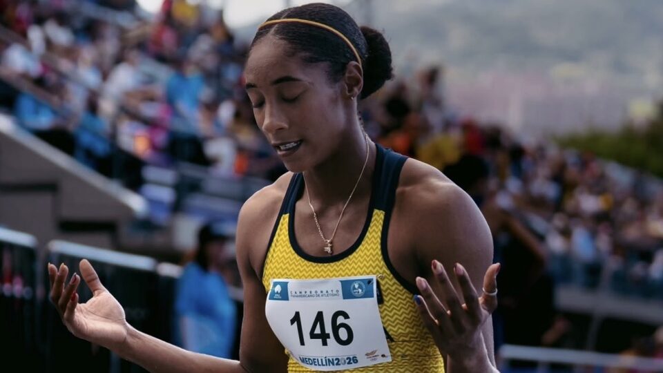 OlimpicoCol's tweet photo. 🇨🇴🏃‍♀️🥇 ¡María Fernanda Murillo es campeona panamericana!

La colombiana ganó el oro en el heptatlón de Medellín 2026 con 6.357 puntos, tras dos días y siete pruebas de alto nivel. 🔥

🔗 https://t.co/F8LKt2a4A1 https://t.co/eIDJUagHza