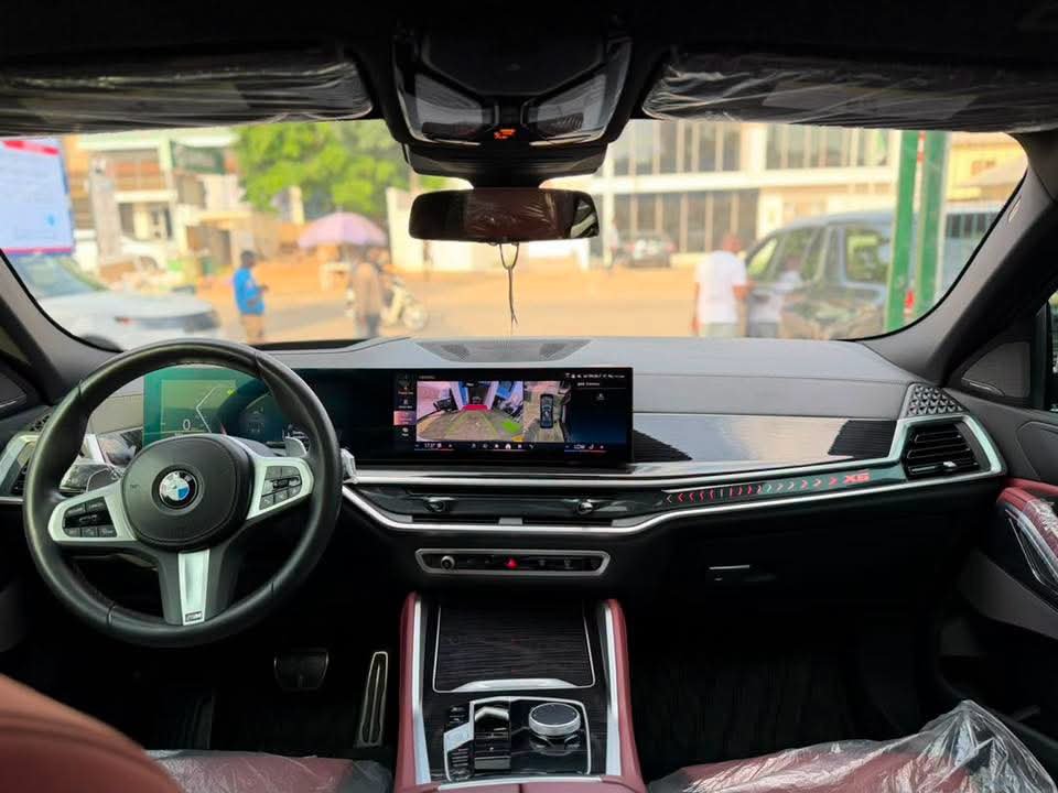 Prime_UsedAutos's tweet photo. 2025 BMW X6 XDrive 40i   
 (Grey exterior and Black and Red two-tone leather interior) 
Full option. 

With original custom duty - Is available 

- Nationwide delivery 🚚 
- Location: Port Harcourt 
DM https://t.co/X7EmtZ1jB9