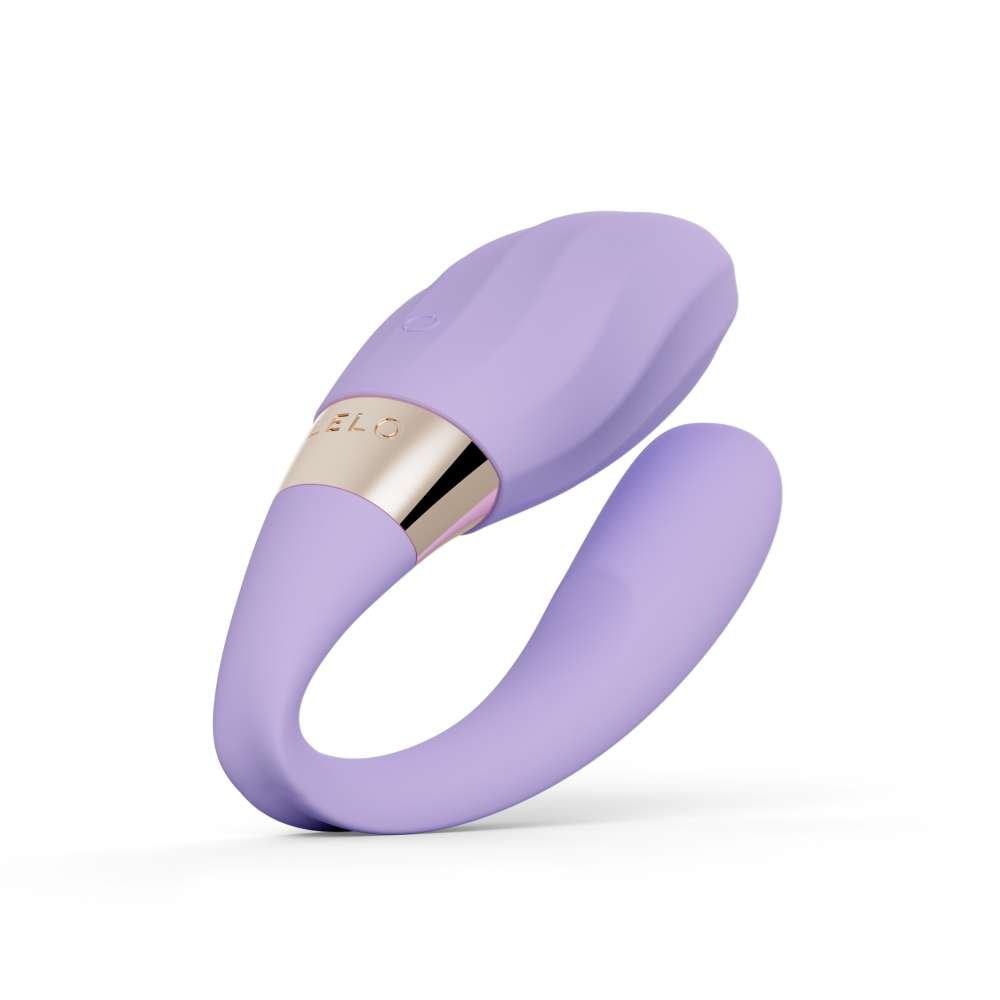 moonrivermallhk's tweet photo. LELO Tiani Twist 可APP控雙動式情侶按摩器 藍色

打破距離的奢華歡愉🩷想讓親密時刻更同步、更激烈？甚至分隔兩地也能遠距共震？💫

這款頂級C型情侶玩具，專為雙人設計：

✅ 一端內置刺激G點，另一端貼合陰蒂
✅ 螺旋感應肋 + 彈性可扭轉尾巴，完美貼合每對身型
✅ SmoothRise™ 技術 + 16級強度，震動自然流暢不突兀
✅ 8種內建模式 + APP獨家2種（Finish Me Off / Out of Control）
✅ 支援遠程「愛的橋樑」功能
✅ IPX7完全防水、超靜音、人體安全矽膠。

優雅外型，放在床頭都是藝術品！現在優惠價 HK$928！

三色可選
 https://t.co/zgZ5ZGZFJB

#LELO #情侶玩具 #遠距情趣 #TianiTwist #香港成人用品