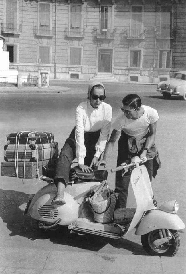 ziaiaia3's tweet photo. Partire leggeri
Godersi il viaggio senza la necessità di raccontarlo
Essere presenti anziché reperibili

Quella forma di libertà che il tempo non è riuscito a migliorare https://t.co/8SFMEElNeB