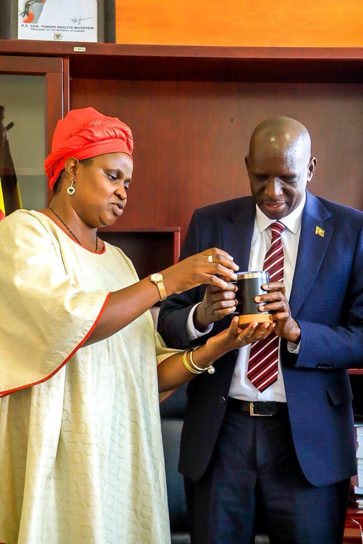 OPMUganda's tweet photo. Today, Hon. John Baptist Lokii, the Minister for Karamoja Affairs, engaged with Ms @BigirwaJoselyn, the @IGADsecretariat Head of Mission to Uganda.

During the meeting held at our office, discussions focused on, among others, building resilience, land restoration, livestock development, peace and security, and sustainable development in Karamoja.

IGAD and the Ministry of Karamoja Affairs reaffirmed their partnership to advance resilience and sustainable development. 

The Assistant Commissioner for Karamoja Affairs, Mr. Tonny Ameny, and Mr. Innocent Ndahirwe from IGAD, as well as other technical officers, participated in the engagement.

#OPMUganda #Karamoja