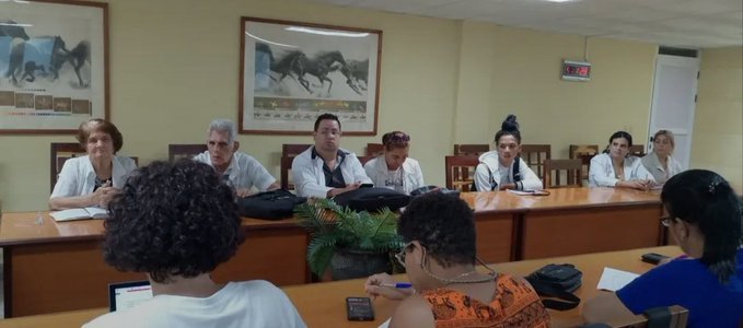 decanofcm1's tweet photo. El Hospital General Provincial Camilo Cienfuegos fue visitado por la Subdirectora del @CENESEX Fatima Abdula Ruiz y su equipo de trabajo jurídico para atención a personas Trans del @MINSAPCuba
#SanctiSpíritusEnMarcha
@DiazCanelB @japortalmiranda @DeivyPrezMartn1 @AlexisLorente74 https://t.co/R6itdkJp7U
