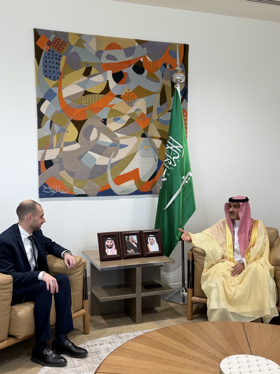 EmbaColArabia's tweet photo. El Embajador @rayanelbarkachi se reunió con el Subsecretario para Asuntos Consulares del Reino, el Embajador Dr. Mohammed Abdul Rahman Al-Shammari y presentó un MoU para la exención de visas para pasaportes ordinarios. También se acordó fortalecer la atención a los colombianos https://t.co/zEUEUFPRX1