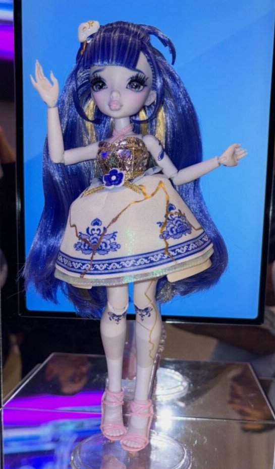 sirclown0's tweet photo. if suki has 100 fans im one of them if suki has 10 fans im one of them if suki has 0 fans I am DEAD https://t.co/umkN2HaM0J