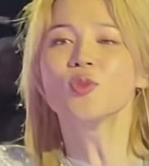 isjiminblonde's tweet photo. jimin is so full of love that his lips made a little heart https://t.co/qCpWgOSci8