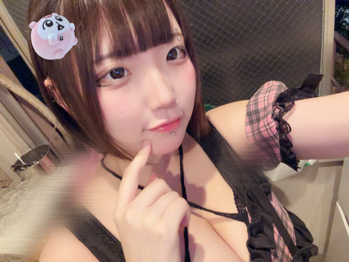 krm2ne's tweet photo. 6️⃣月らすと出勤してましたჱ̒˶ｰ̀֊ｰ́ )

ずっと憧れのべびらんで働けて楽しい日々です！！ https://t.co/oMUdNrQ3d4