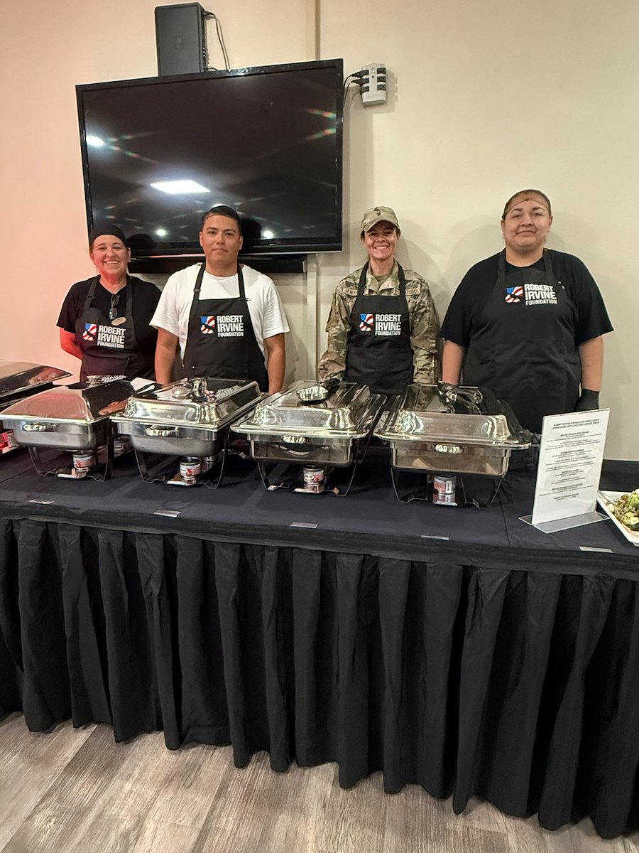 rirvinefound's tweet photo. This week, we fed 300 airmen at @DyessAFBase giving them a chance to sit down together -- to connect, recharge, and be reminded that the communities they protect are paying attention.  @RobertIrvine #BreakingBreadwithHeroes

Grateful to @optimum Business for making yesterday possible.

And to the service members at Dyess. Thank you for what you do every day.