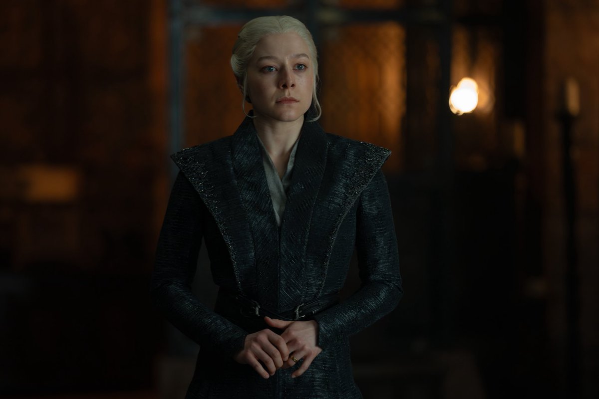 westerosies's tweet photo. New look at Queen Rhaenyra Targaryen in #HouseOfTheDragon Season 3 Episode 3. https://t.co/eeTGBDpkmt