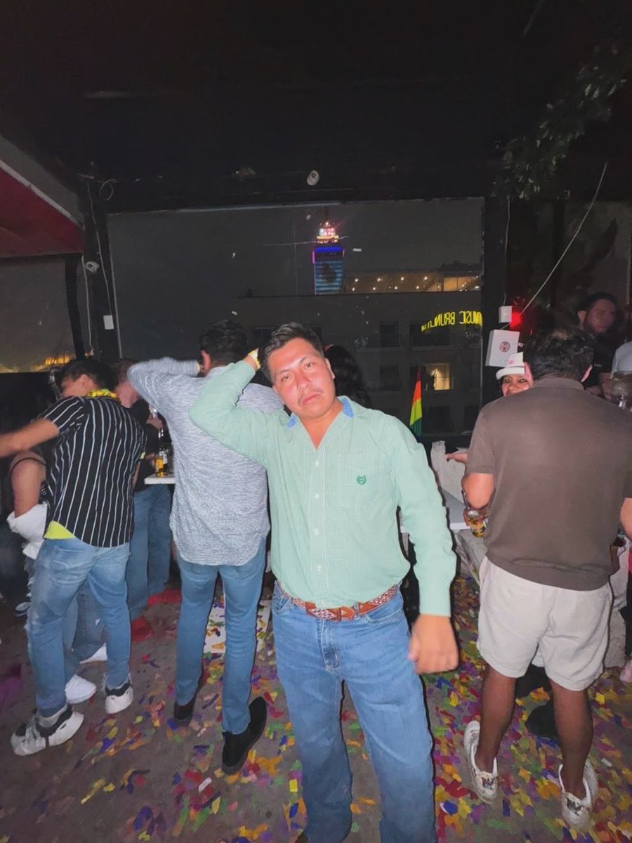 Pablo_Sky_06's tweet photo. 😈 y si me dan like y me siguen ? 🥵

#nudismoresponsable #pasivo_hot #activo #vaquero #México #morelos #cowboy https://t.co/XbisLXCnPd