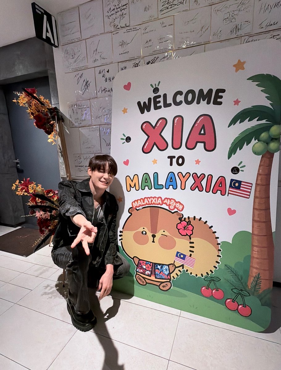 xia_minsu's tweet photo. 🗓️ 260628
🎤 2026 XIA 6th Asia Tour Concert 'GRAVITY' in Kuala Lumpur
🚌 https://t.co/OR7iBXQu1U

👕 TNTCO | Phantaci x TNTCO Khee Uglaz Denim Jacket (Black)
🔗 https://t.co/BCfVSz57P3

#김준수 #시아준수 #준수 #XIA #XIA준수 #金俊秀 #ジュンス #KIMJUNSU #XIAJUNSU #시아민수 https://t.co/nb8Q6JcVYp