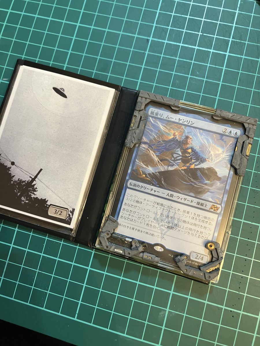 mirumirugame's tweet photo. Ver2.0
昔作ったSFローダーをマグネットで着脱できるように改造した。

あと、ローダーの裏には謎のNear Field Communicationチップが埋め込まれており、携帯をかざすと視認できない電磁波によりドラマ"xファイルのテーマ"が流れる(本当)

モルダーあなた疲れているのよ。 https://t.co/YiEy4NiHNC