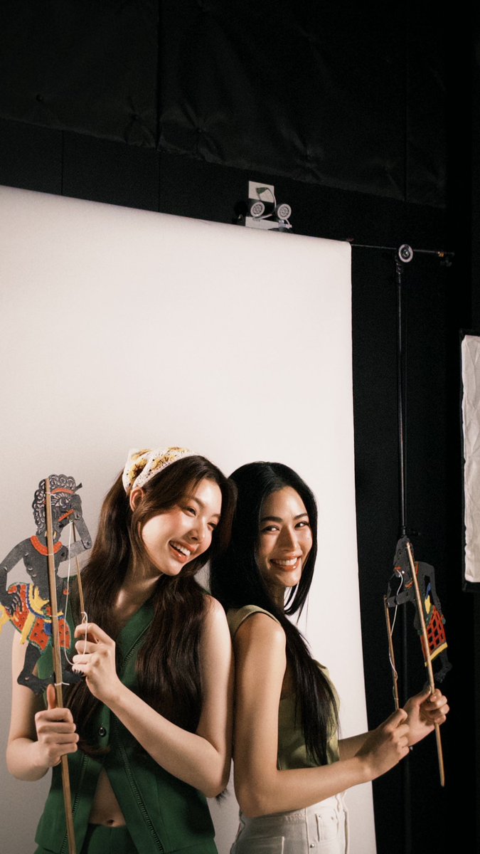GrabTH's tweet photo. ตามสัญญาคับพี่ๆเจ้าความรัก 💜💚

GRAB LINGORM EVENT
#GrabThaiRaresxทททxLingOrm https://t.co/Yw2Z4ENE3W