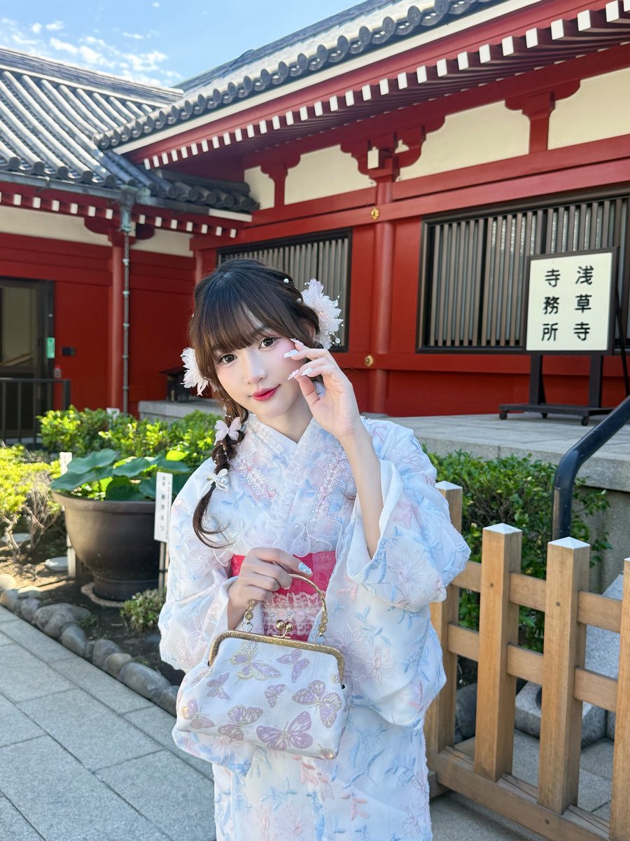 petpet_euphonie's tweet photo. กิโมโนครั้งแรก—👘🌸

ชอบมั้ยคับ! ทางนี้ตื่นเต้นมากกก
ขอเป็นสาวญี่ปุ่น 1 วันคั้บ—)
สิ้นเดือนแล้วว ขอให้เดือนหน้าเป็นเดือนที่ดีนะ🫧
ไม่มีอุปสรรคมากวนใจเลย ิิ

ไปเสี่ยงเซียมซีมาด้วยนะ ได้ดวงดีที่สุดหละ╰(*´︶`*)🍀╯♡
เดียวเรื่องร้ายๆก็ผ่านไป ขอให้เป็นทุกวันที่ดีนะคะ

#ipetpetu 💛
#PetpetEuphonie #EuphonieTH #ArcjewelThailand