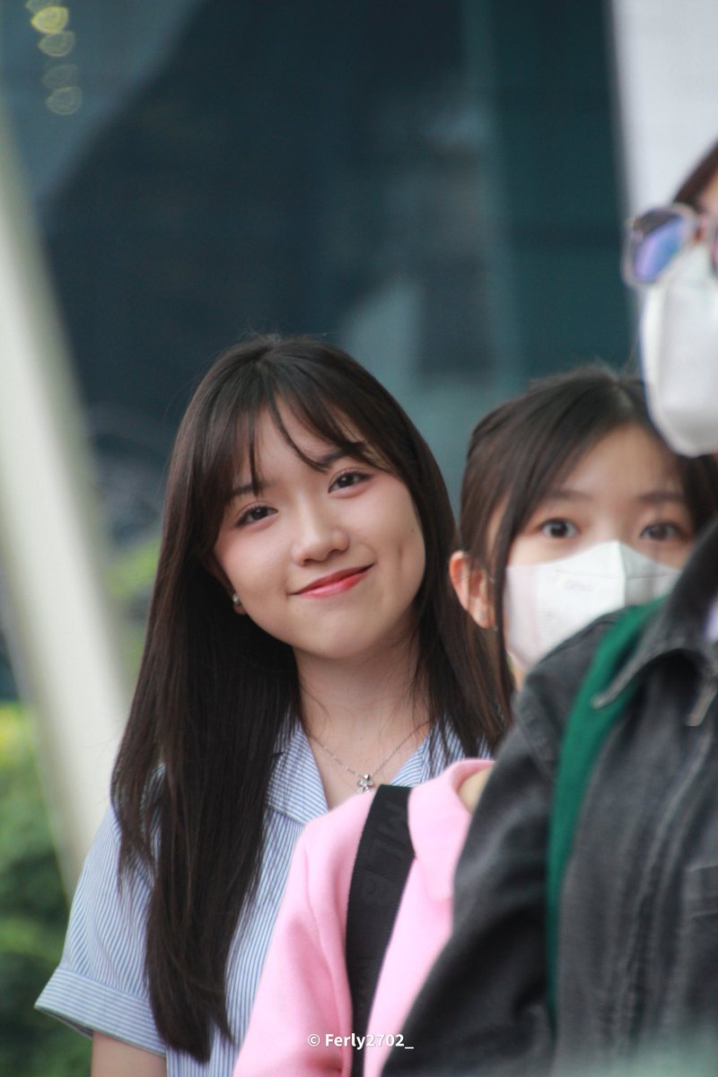 vvotanet's tweet photo. Sender lagi demen sama xixixi Gracie padahal bukan oshi. Aku suka banget lihat senyumnya dia. Hmm pertanda apa ya ini? https://t.co/PQGM6WC4Ty