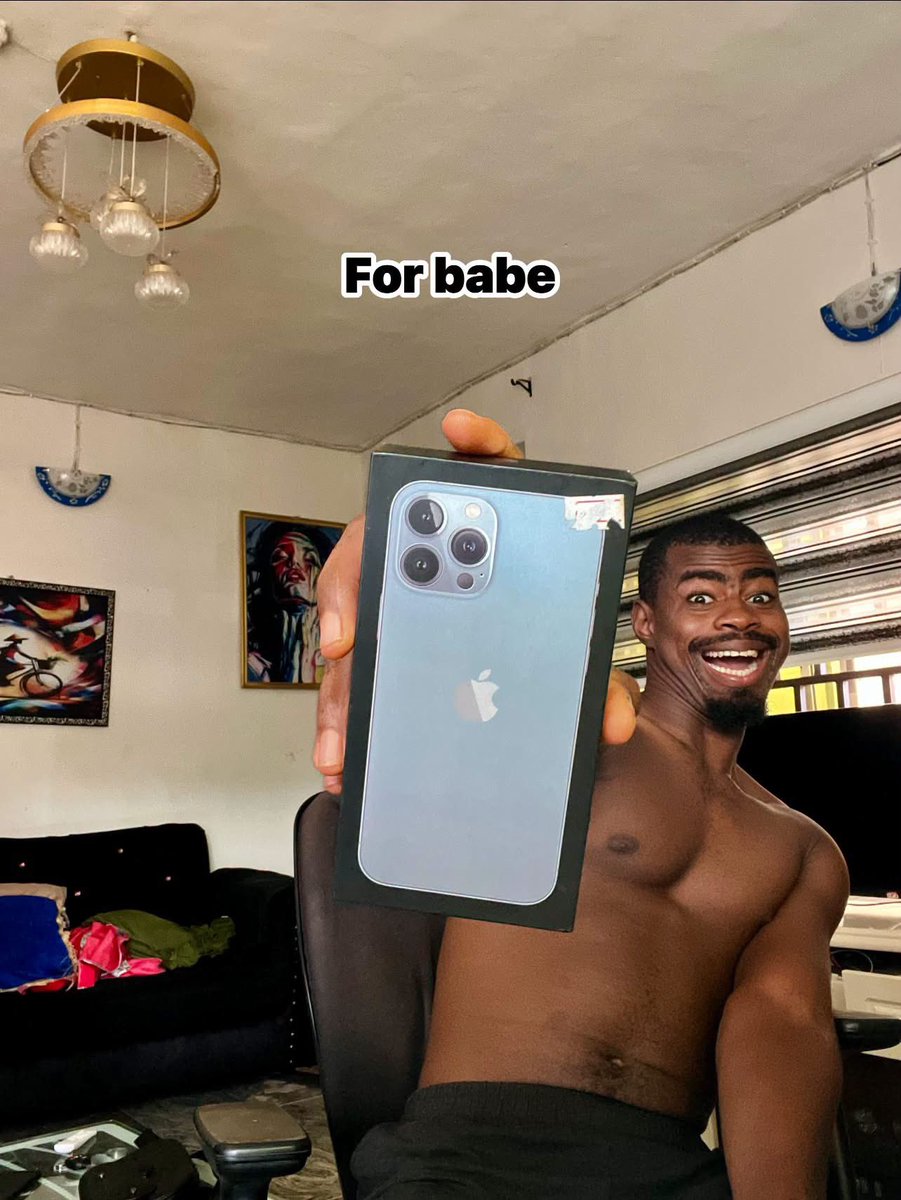 Gynorazy's tweet photo. Why do most young guys buy expensive stuffs for their babes but buys little or none for their mothers?

Upon say “the hustle na to make mama proud” https://t.co/SxbJ7qIOqg