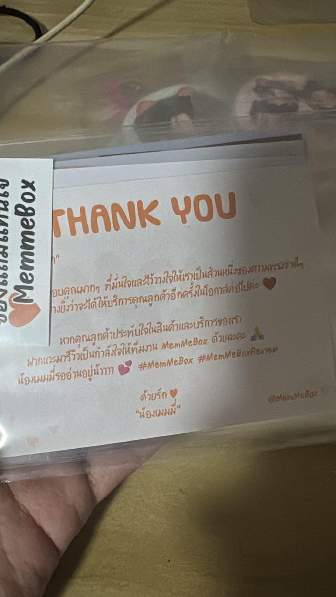 augustaom_'s tweet photo. ได้เวลารีวิวแล้วว หลายคนที่บอกว่ากอวเราน่ารักแล้วก็ครีเอ้ตมาก ยกความดีความชอบให้ @MemMeBox เลยค่า ร้านที่เปิดใจกับลูกค้ามากที่สุด อะไรที่ร้านทำได้ร้านจะทำค่ะ ใจดีมากตอบไว ข้อเสนอมากมาย มีรายการชัดเจน งานสวยงานดีมีทั้งงานไทย งานจีนให้เลือก ใครสนใจก็ลองคุยได้เลยงับ #MemMeBoxReview https://t.co/PStyP7Jcwo
