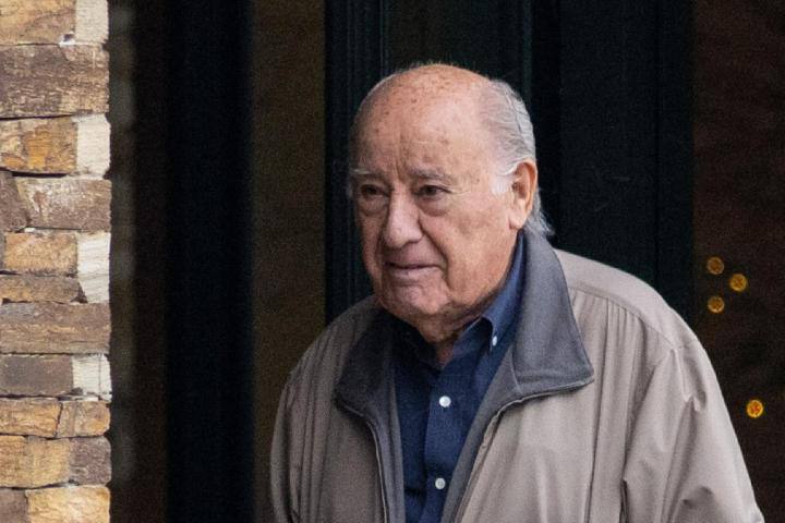 RobertoLai74153's tweet photo. Amancio Ortega dona tres millones de euros a Cruz Roja para el despliegue de una clínica móvil en Venezuela tras los terremotos. https://t.co/6uVl1dZN7u