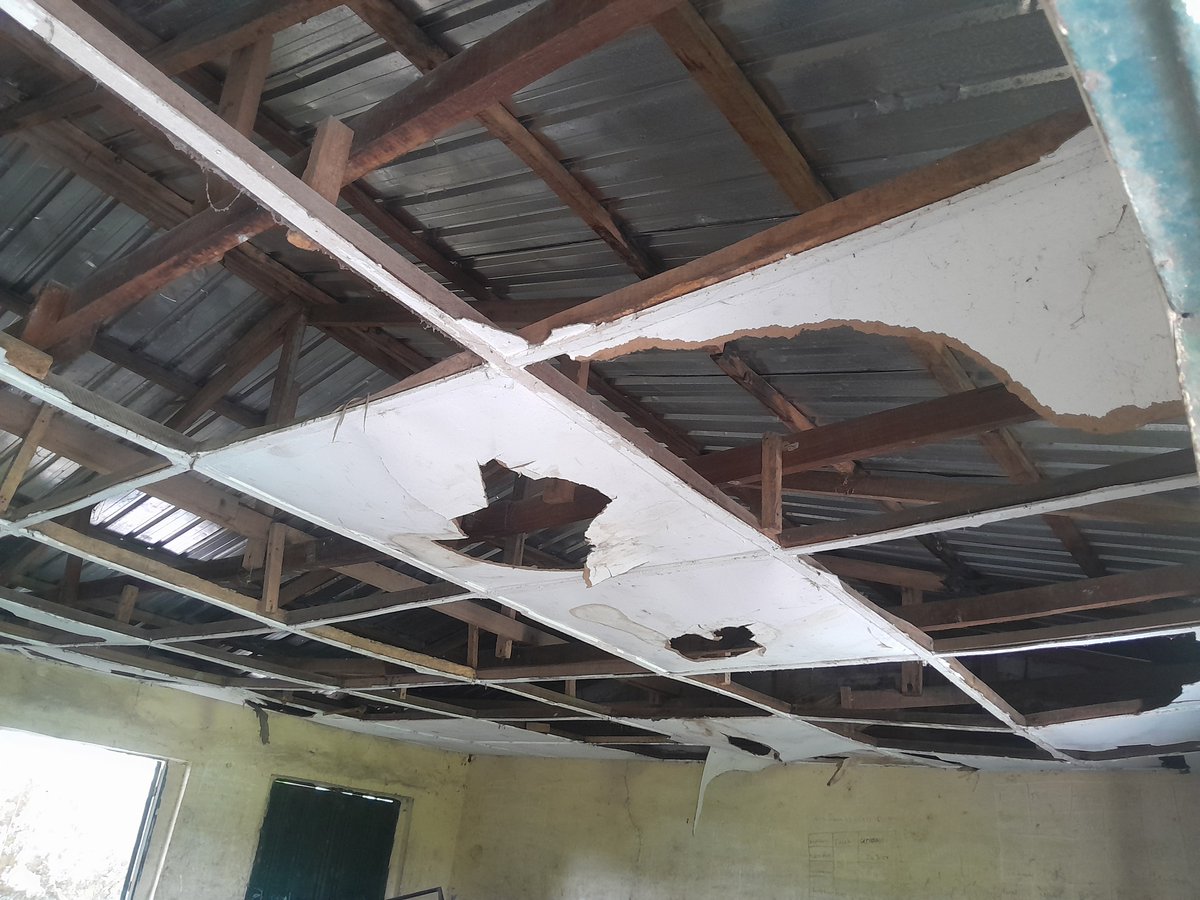 TrackaNG's tweet photo. Dear Gov @RtHonSheriff and Hon Augustine Ogedegbe,

This is the state of Otorho nursery and primary school, Ethiope East LGA, Delta state. 
The classrooms are completely dilapidated. Students are exposed to a harsh learning environment; under the sun and in the rain, learning is almost impossible.

Secondary school students also share this building with them. This is especially concerning because a secondary school facility was constructed 5 years ago but has been abandoned at roofing level and now nothing is being done to complete this project.

Children need a conducive environment to learn and deserve access to quality education.

We implore your office and the @DSGovernment, @NigEducation to facilitate the renovation of Otorho primary school and completion of Otorho secondary school.

#FixOurSchools