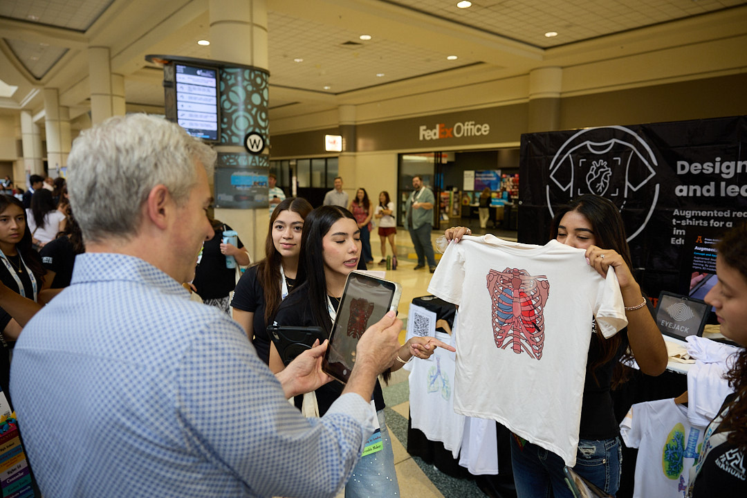 RCulatta's tweet photo. One of the best parts of ISTELive and ASCD Annual is getting to spend time with students.

I always leave these conversations inspired by what students are building and how they are helping shape the future of learning. https://t.co/dPts30ht3Y